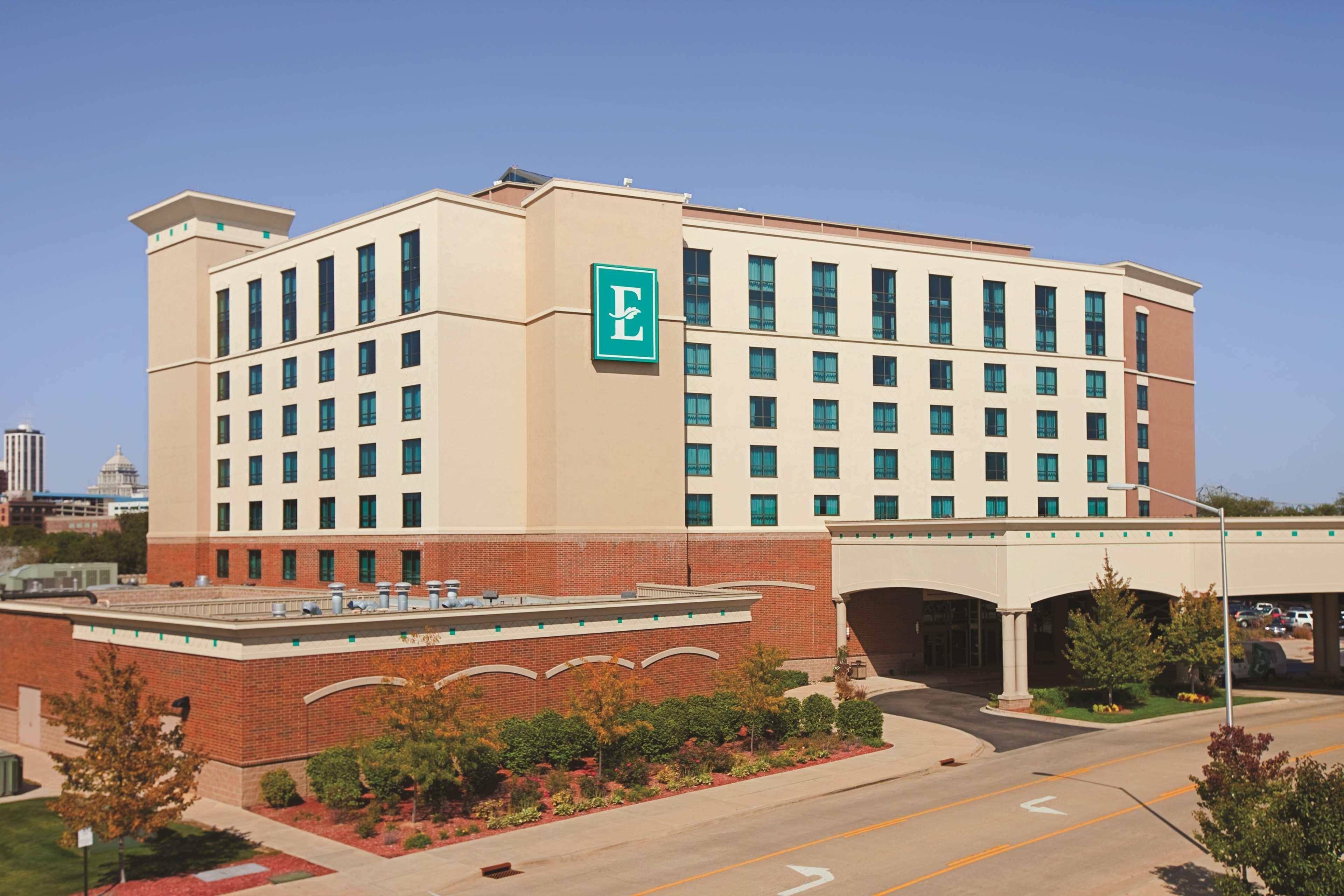 Embassy Suites East Peoria Hotel And Riverfront Conference Center Exterior foto