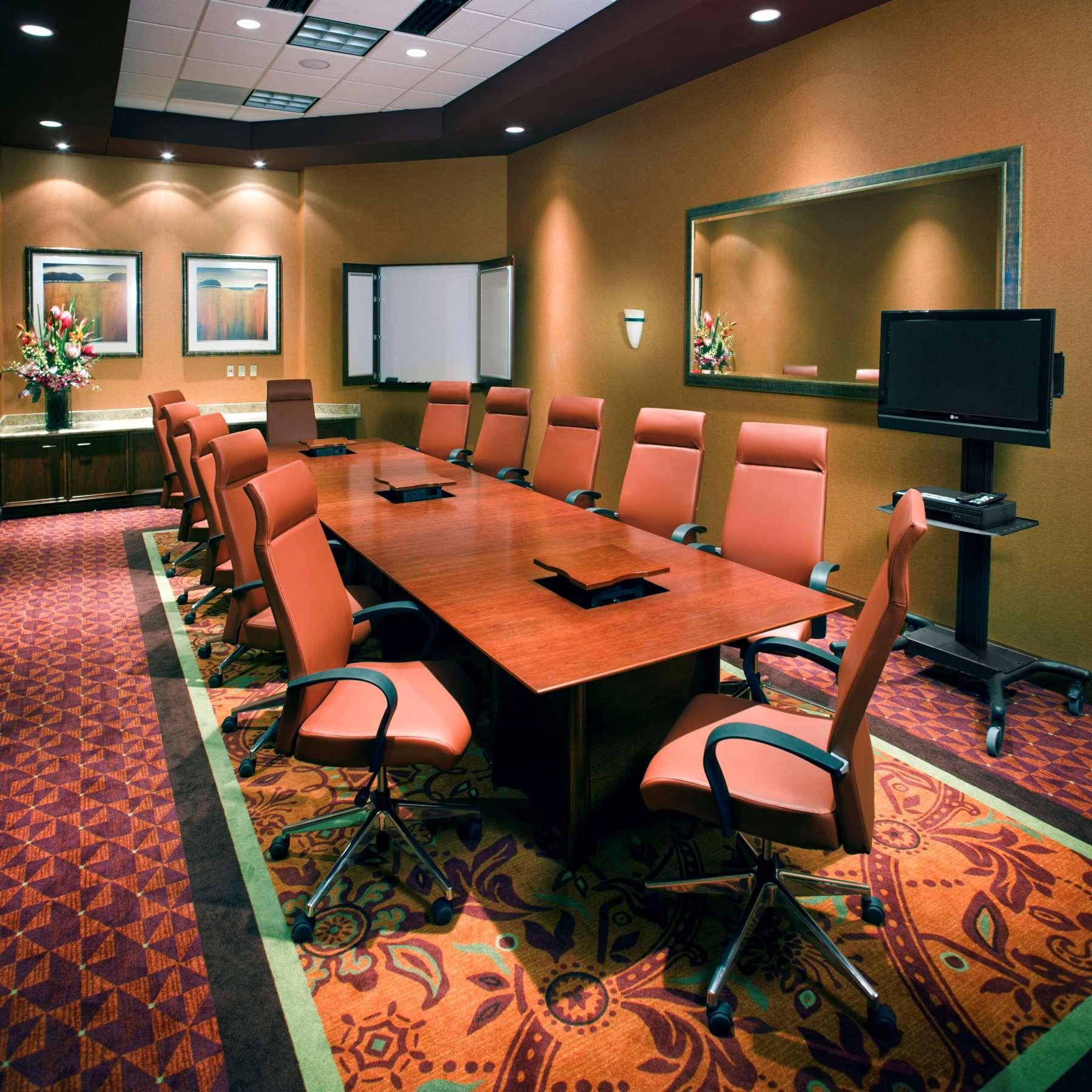 Embassy Suites East Peoria Hotel And Riverfront Conference Center Einrichtungen foto